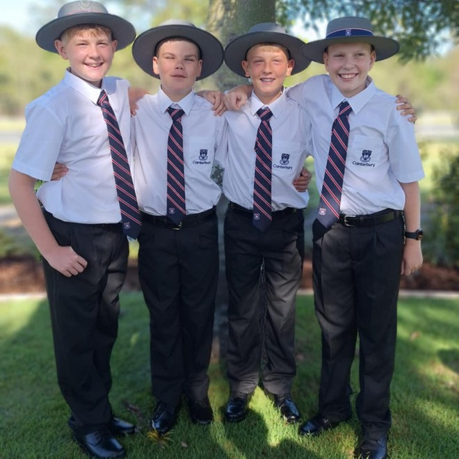 Buzz Boyz 4 a Cure